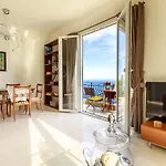 Apartman Sea View With Private Secure Parking 3 *