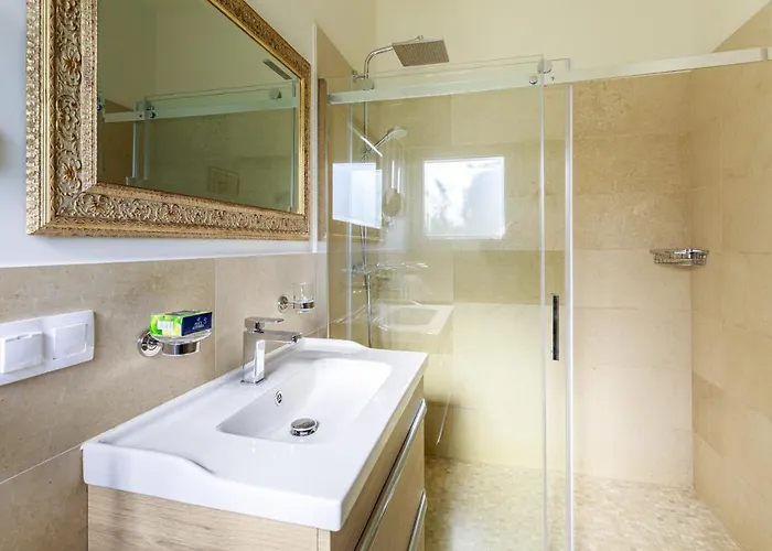 شقة Sea View With Private Secure Parking 3 *